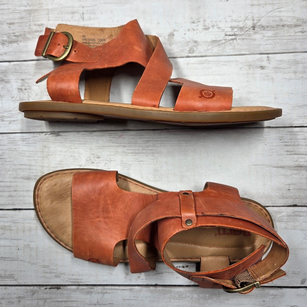 Born Neil Leather Gladiator Flat Sandals Womens 9 Cognac Orange Strappy Buckle
